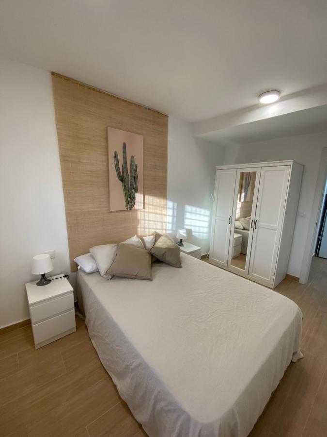 Central Apartment With Parking By Wayra Tarifa Exterior photo